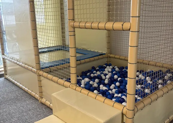 W Podczelu 4 Osoby 10 Minut Basen Sauna